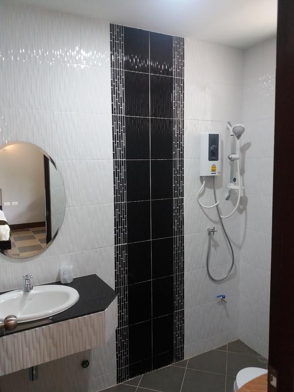 דירות Phuket Nasa Mansion מראה חיצוני תמונה